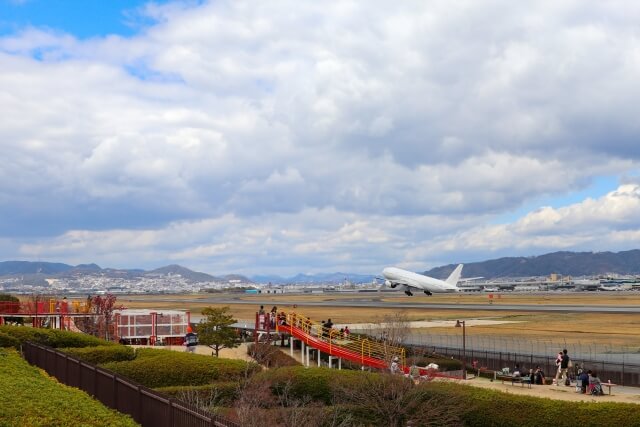 スカイパーク　湯具と飛行機